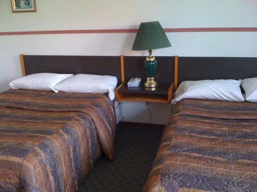 Moosomin Motel Εξωτερικό φωτογραφία